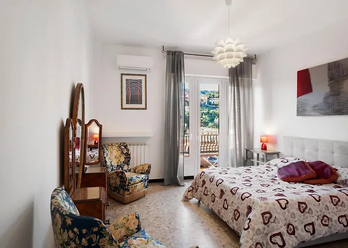 Mare E Non Solo 2 アパート アラッシオ